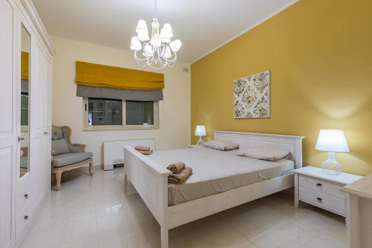 Villa Palma - Sunset Sea Views With Pool, Jacuzzi, Sauna And Games Room Mellieħa Exteriér fotografie