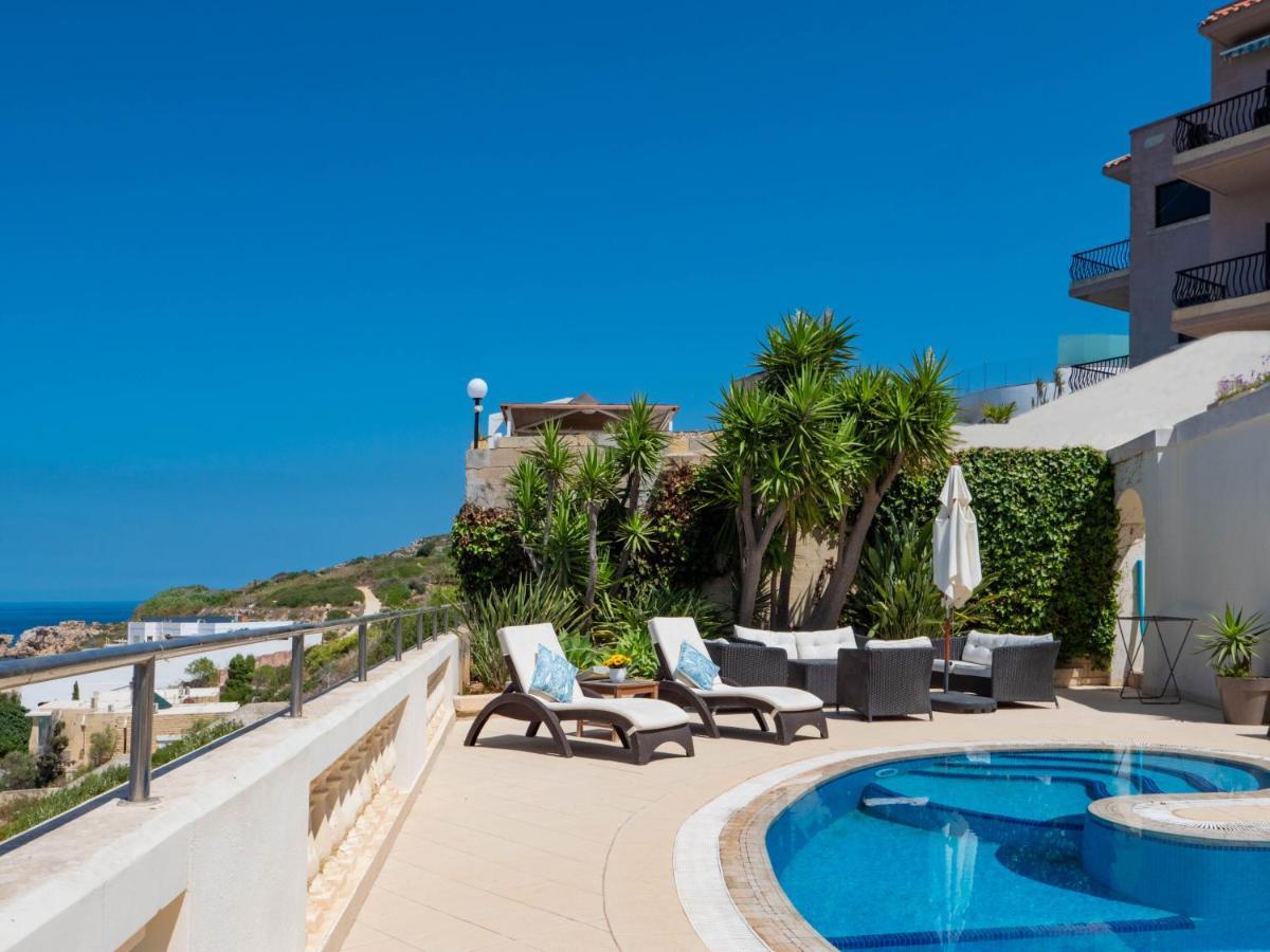 Villa Palma - Sunset Sea Views With Pool, Jacuzzi, Sauna And Games Room Mellieħa Exteriér fotografie