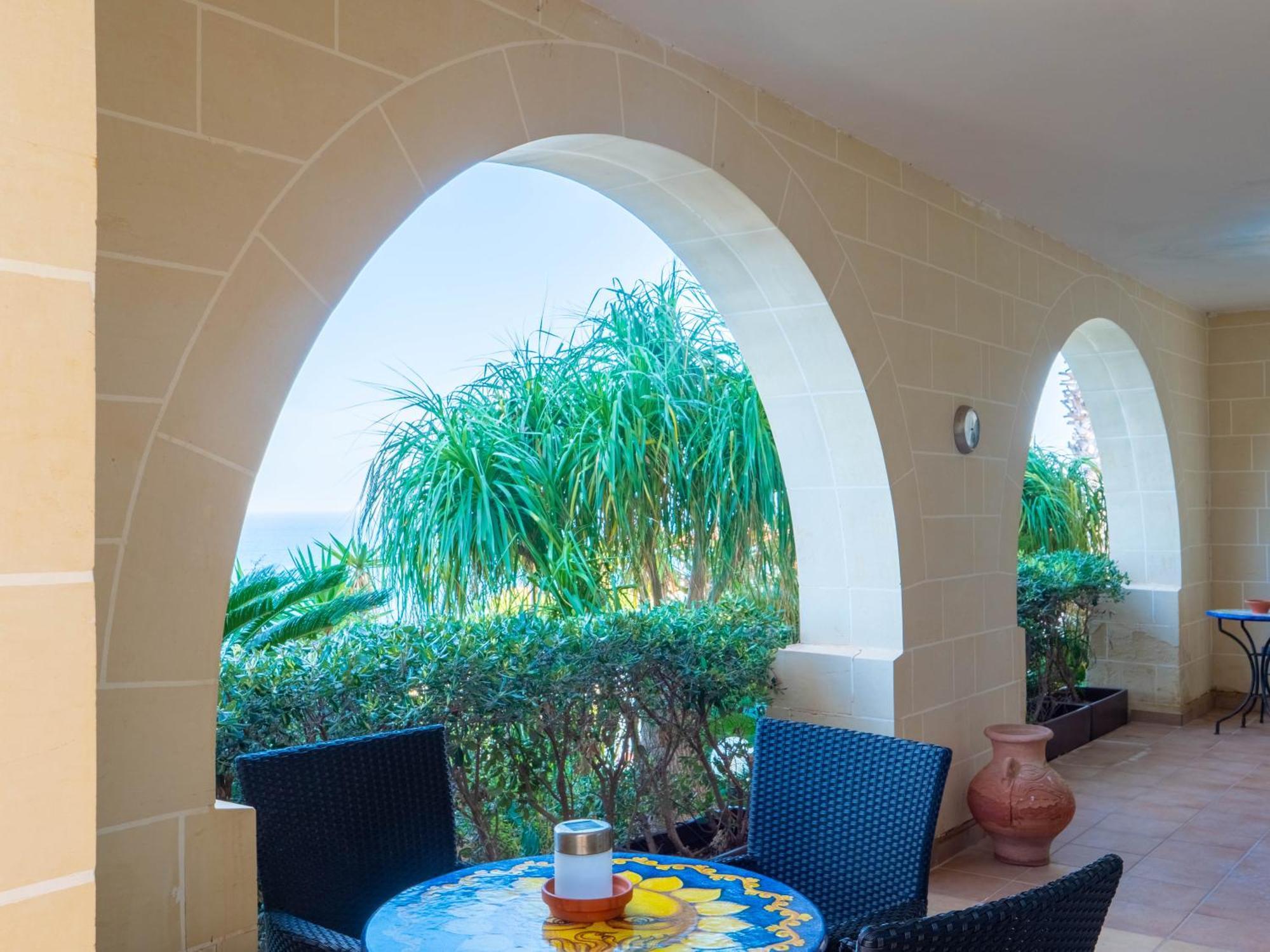Villa Palma - Sunset Sea Views With Pool, Jacuzzi, Sauna And Games Room Mellieħa Exteriér fotografie